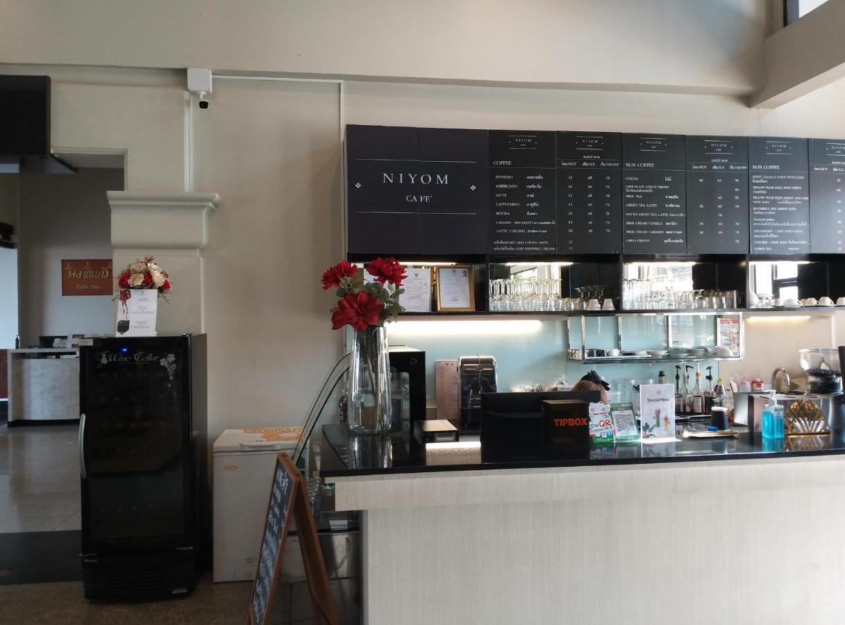Songphanburi Hotel Suphan Buri Buitenkant foto